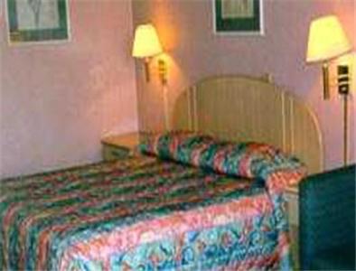 Royal Inn Lumberton Room photo